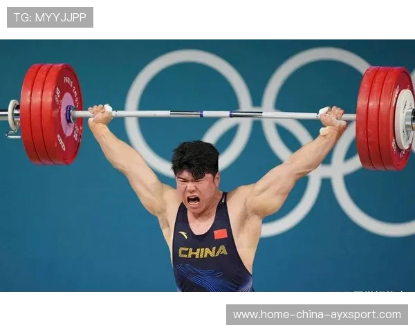 中国举重队再破纪录 中国举重队再破纪录